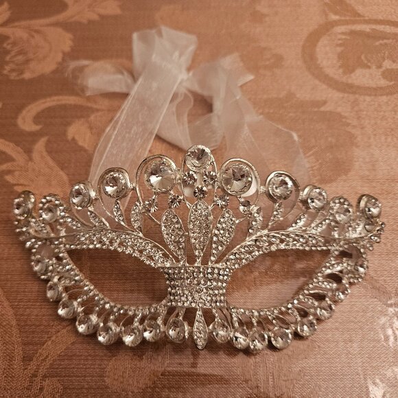 Source Unknown Accessories - Vintage Rhinestone and Silver Tone Mardi Gras Mask